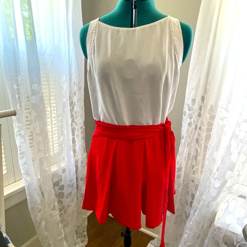 Never worn ZARA RED SHORTS SZ XL